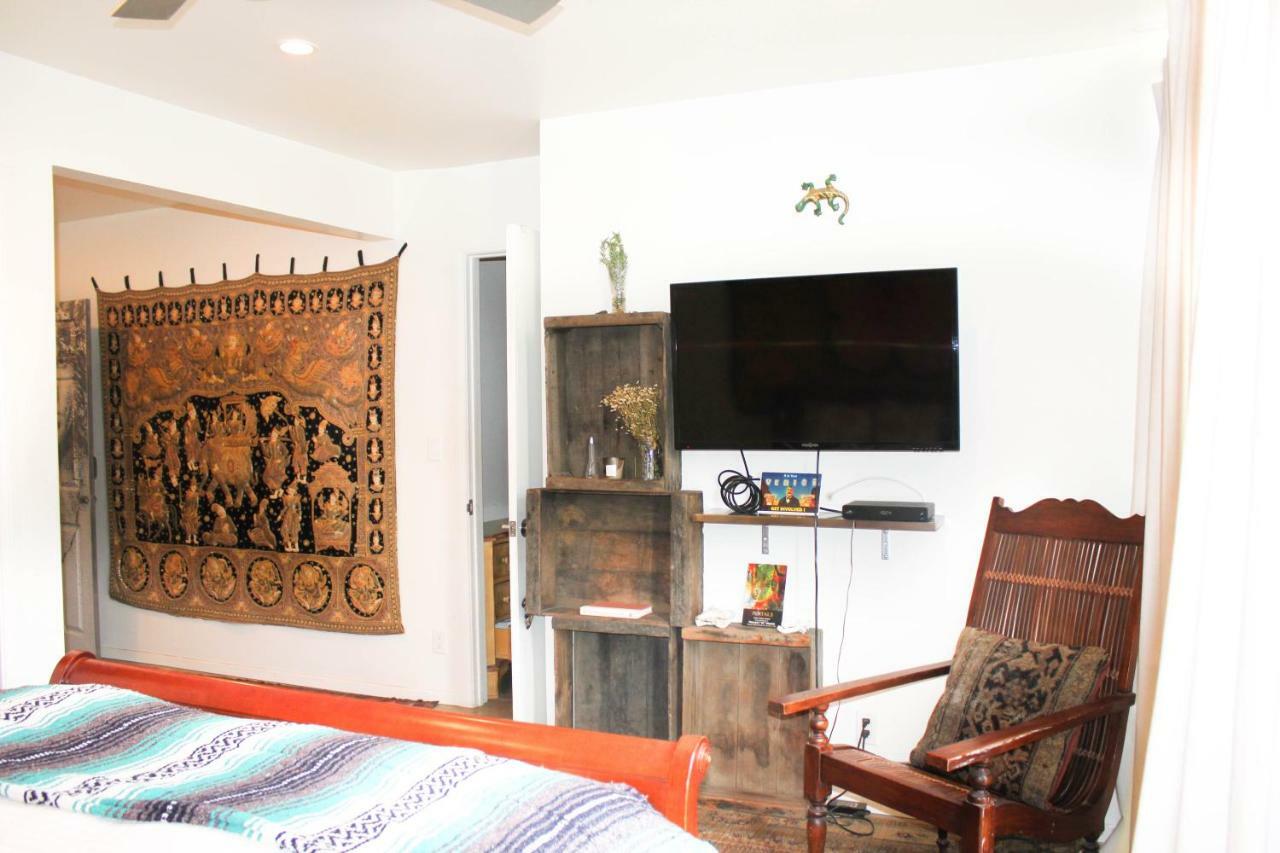 Ocean Front Vortex Female Hostel Private Rooms Free Bikes Los Angeles Exterior photo