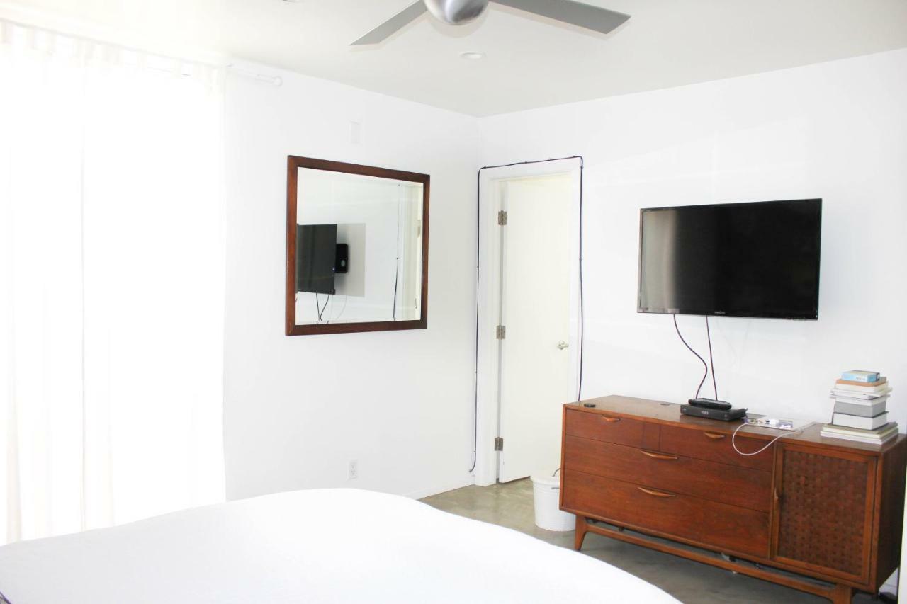Ocean Front Vortex Female Hostel Private Rooms Free Bikes Los Angeles Exterior photo