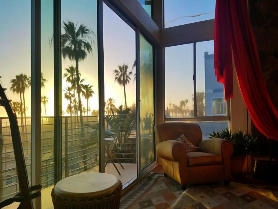 Ocean Front Vortex Female Hostel Private Rooms Free Bikes Los Angeles Exterior photo